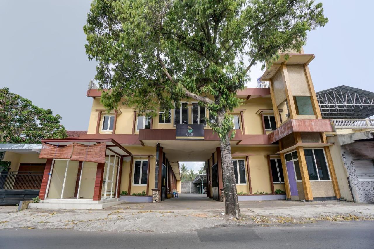 Oyo 3298 Bromo Guest House Family Malang Dış mekan fotoğraf